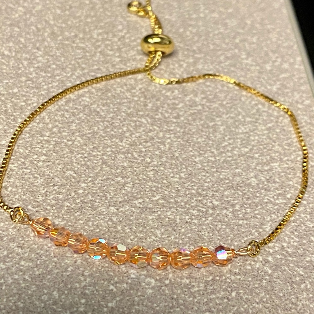 Light peach Swarovski crystal bracelet - Picture 2 of 4